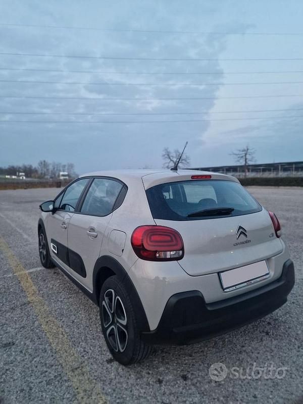 Usata Citroën C3 PureTech 110 CV (80 kW) 2023 Grigio Utilitaria