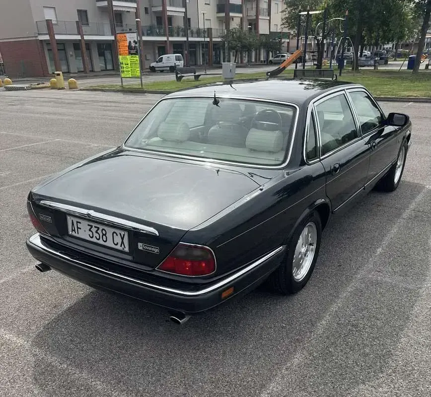 Usata Jaguar XJ Sovereign 241 CV (177 kW) 1995 Berlina