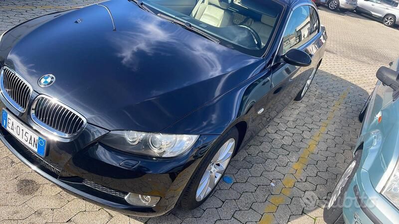 Usata BMW 320 Cabriolet 184 CV (135 kW) 2012 Nero Cabrio