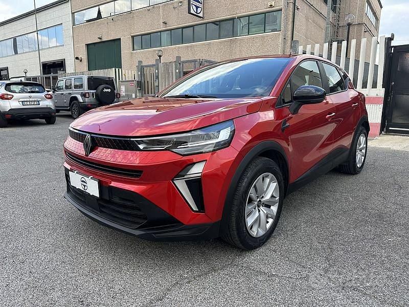 Usata Renault Captur Evolution 101 CV (74 kW) 2024 Rosso SUV