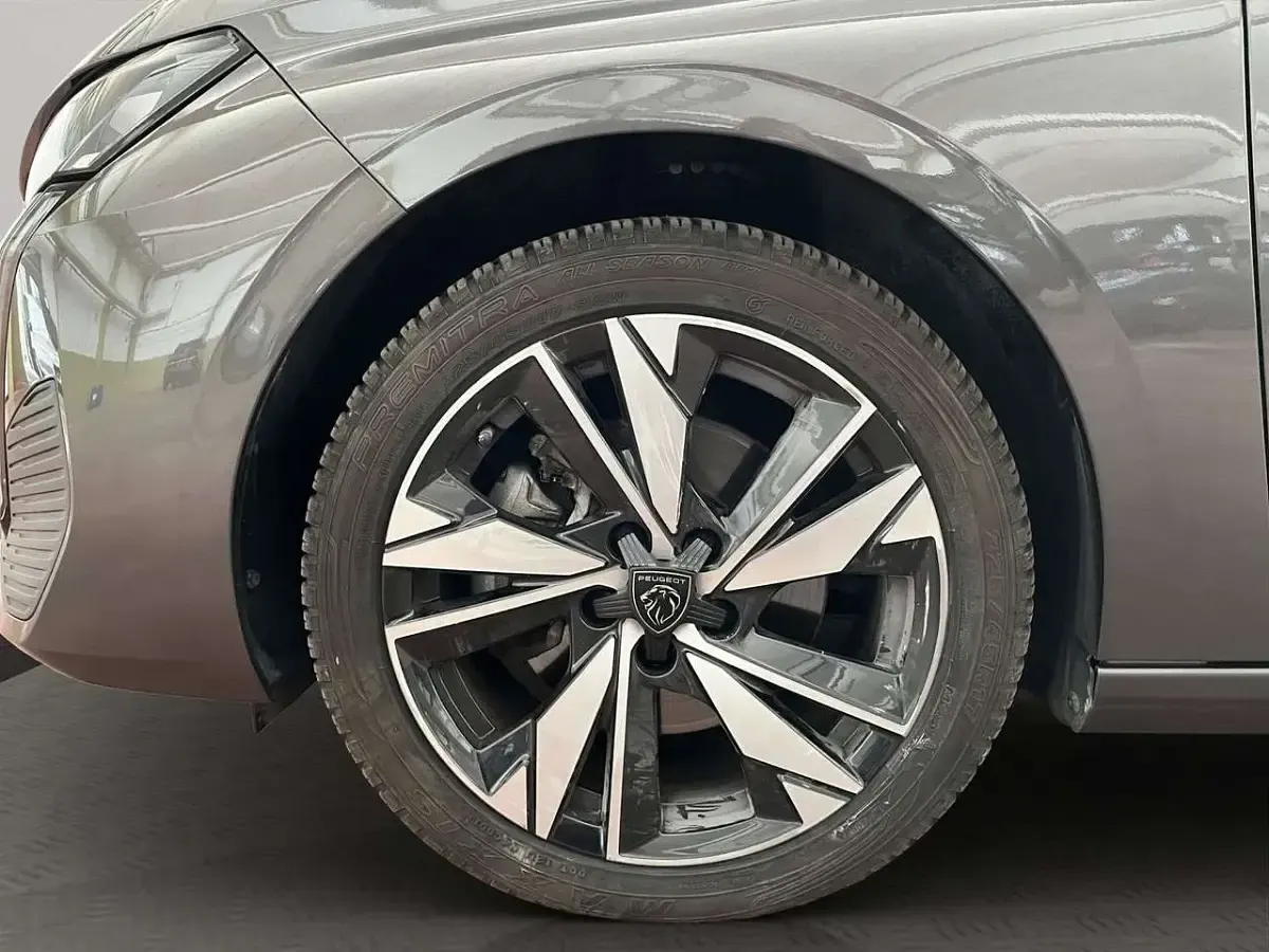 Usata Peugeot 308 SW Allure 131 CV (96 kW) 2023 Grigio Station wagon