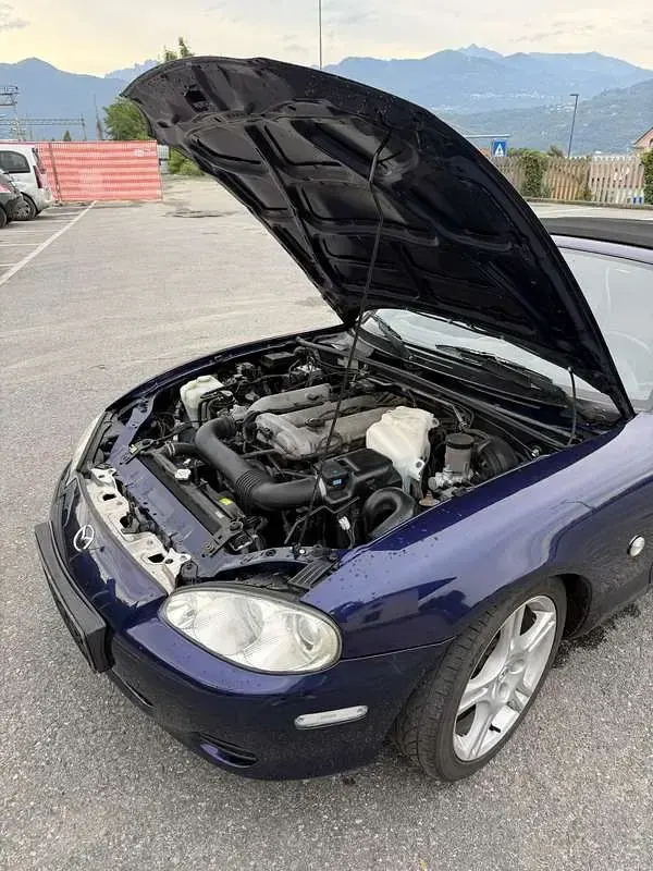 Usata Mazda MX5 110 CV (80 kW) 2003 Cabrio