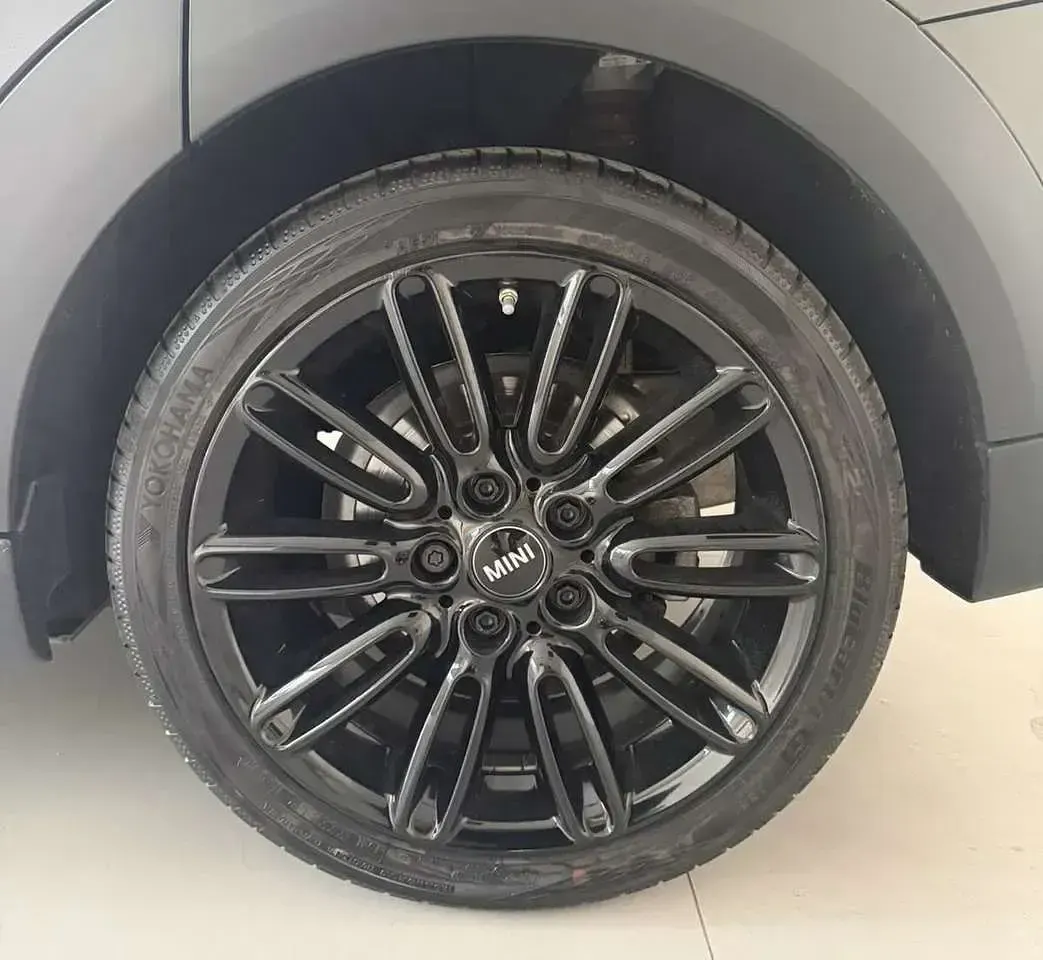 Usata Mini Cooper S 178 CV (130 kW) 2023 Nero Utilitaria