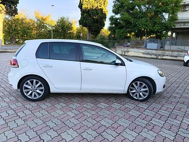 Usata VW Golf VI Highline 140 CV (102 kW) 2010 Bianco Utilitaria