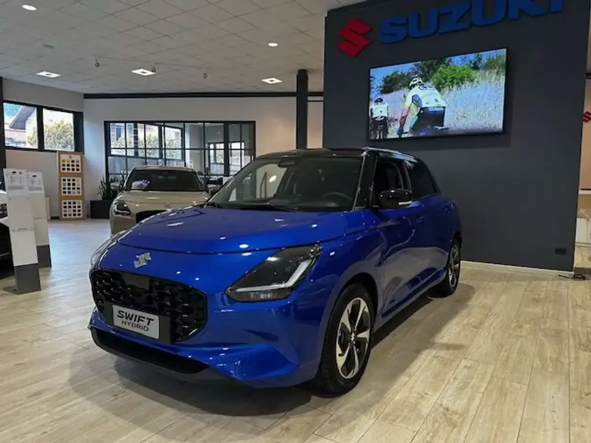 Nuova Suzuki Swift 83 CV (61 kW) 2026 Blu/azzurro Utilitaria