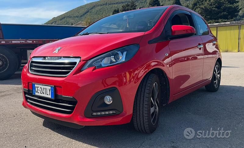 Rosso Usata 2021 Peugeot 108 Active Due volumi | 8500 € (Ottimo prezzo) - Immagine 1/4