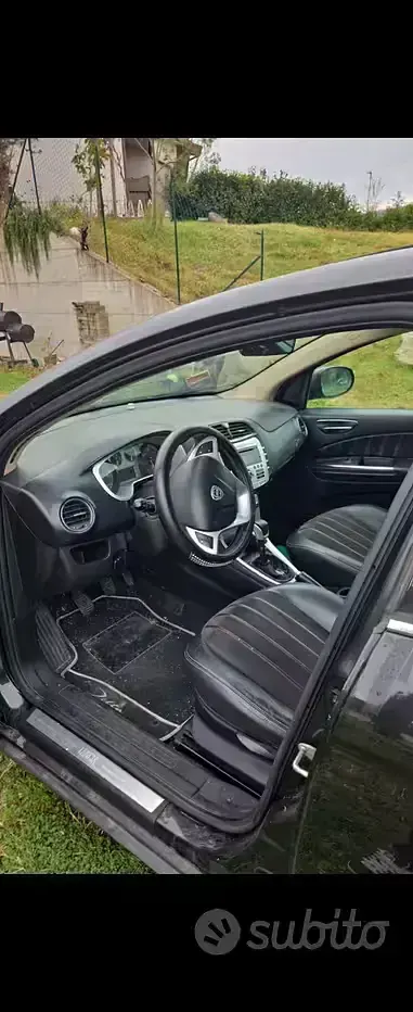 Usata Lancia Delta 120 CV (88 kW) 2009 Nero Utilitaria