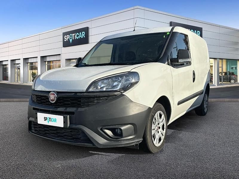 Bianco Usata 2021 Fiat Doblò Lounge Monovolume | 14.500 € (Molto cara) - Immagine 1/4