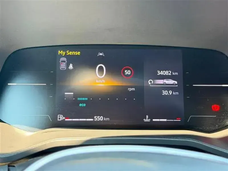 Usata Renault Clio Techno 90 CV (66 kW) 2025 Blu scuro Utilitaria