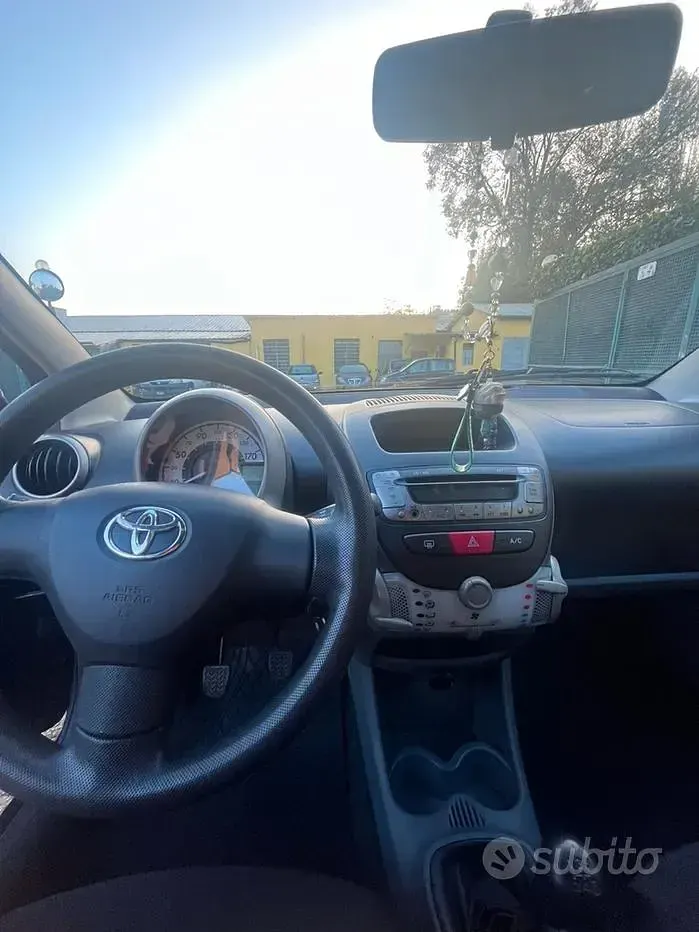 Usata Toyota Aygo 68 CV (50 kW) 2009 Nero Utilitaria