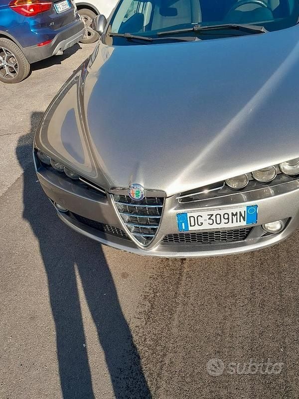 Usata Alfa Romeo 159 150 CV (110 kW) 2009 Grigio Berlina