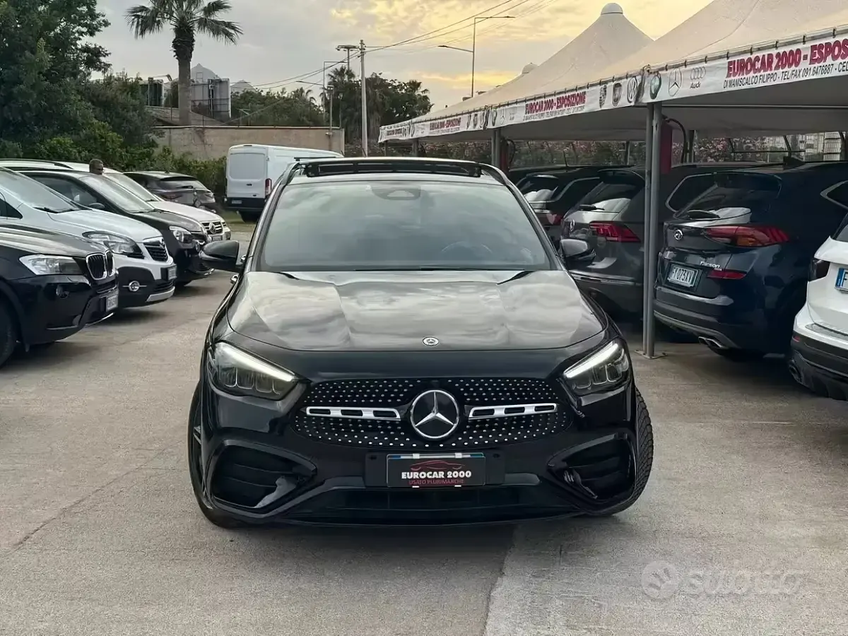 Usata Mercedes GLA200 AMG Line Premium 150 CV (110 kW) 2023 Nero SUV