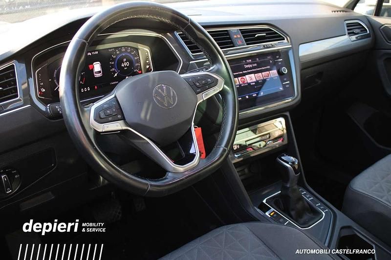 Usata VW Tiguan Life 150 CV (110 kW) 2021 Reflex silver metallizzato SUV