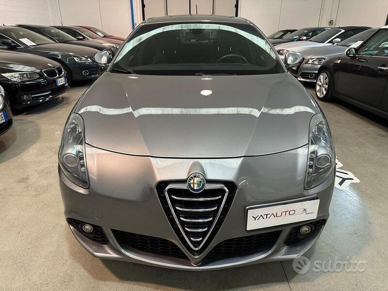 Usato 2012 Alfa Romeo Giulietta 1.7 Benzin 235 CV (15.990 €)
