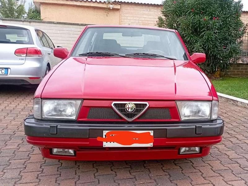 Usata Alfa Romeo 75 Quadrifoglio Verde 165 CV (121 kW) 1991 Berlina