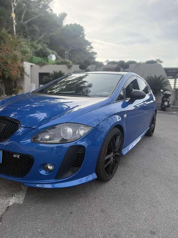 Usata Seat Leon CUPRA 265 CV (194 kW) 2011 Utilitaria
