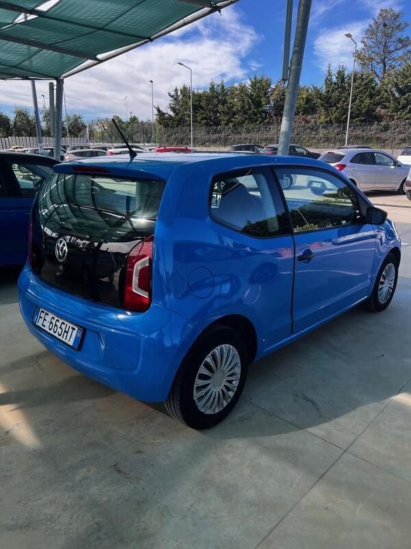 Usata VW up! high up! 75 CV (55 kW) 2016 Blu Utilitaria