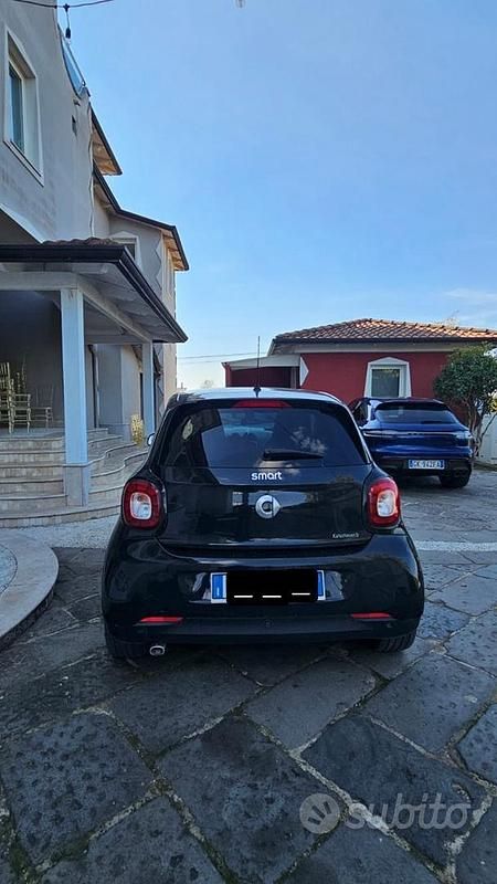 Usata Smart ForFour 2017 Nero Utilitaria