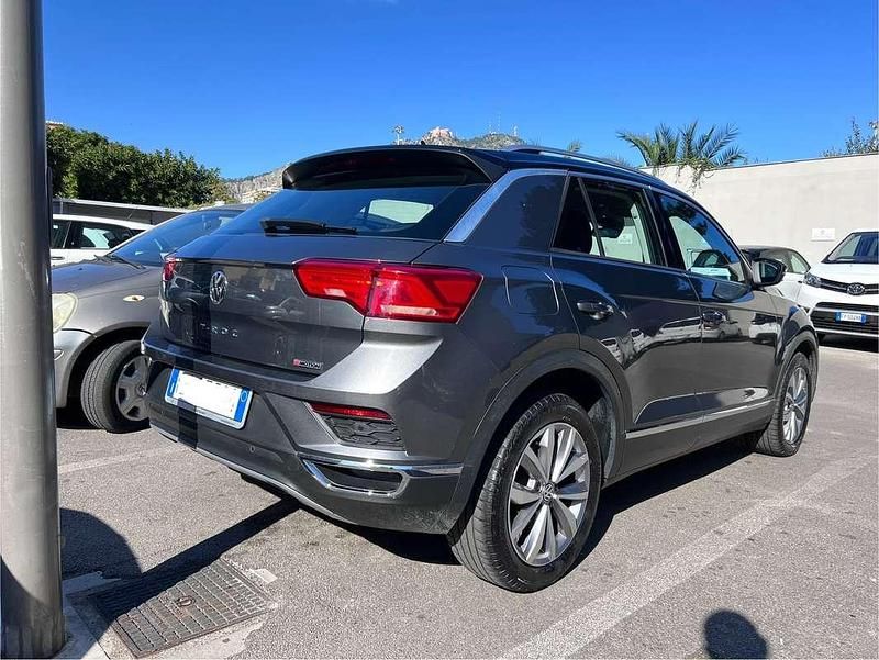 Usata VW T-Roc Style 150 CV (110 kW) 2019 Grigio SUV