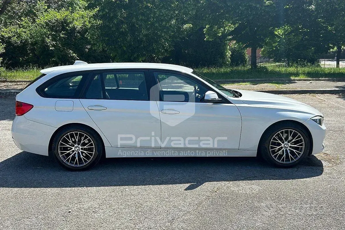 Usata BMW 318 Comfort Edition 143 CV (105 kW) 2013 Bianco Station wagon