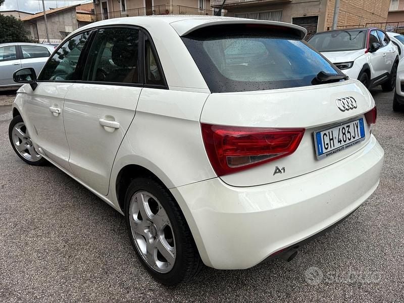 Usata Audi A1 Attraction 89 CV (65 kW) 2012 Bianco Utilitaria