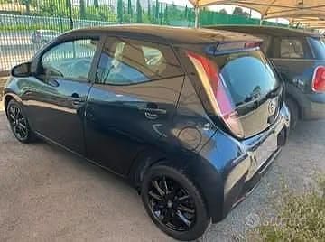 Usata Toyota Aygo 2016 Grigio Utilitaria