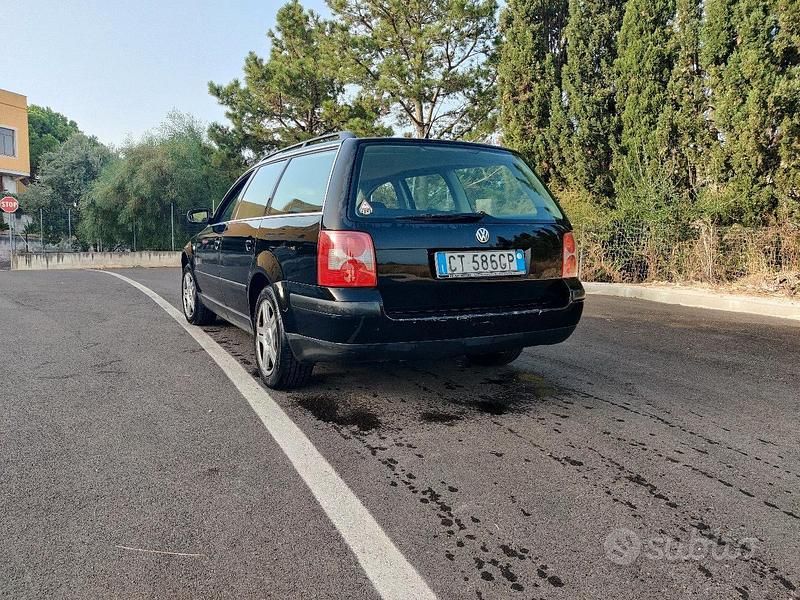 Usata VW Passat 101 CV (74 kW) 2005 Station wagon