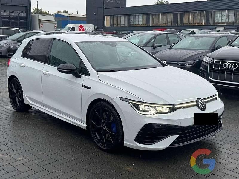 Usata VW Golf VIII R 333 CV (244 kW) 2023 Bianco Utilitaria