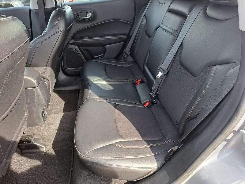 Usata Jeep Compass Longitude 140 CV (102 kW) 2018 Argento SUV