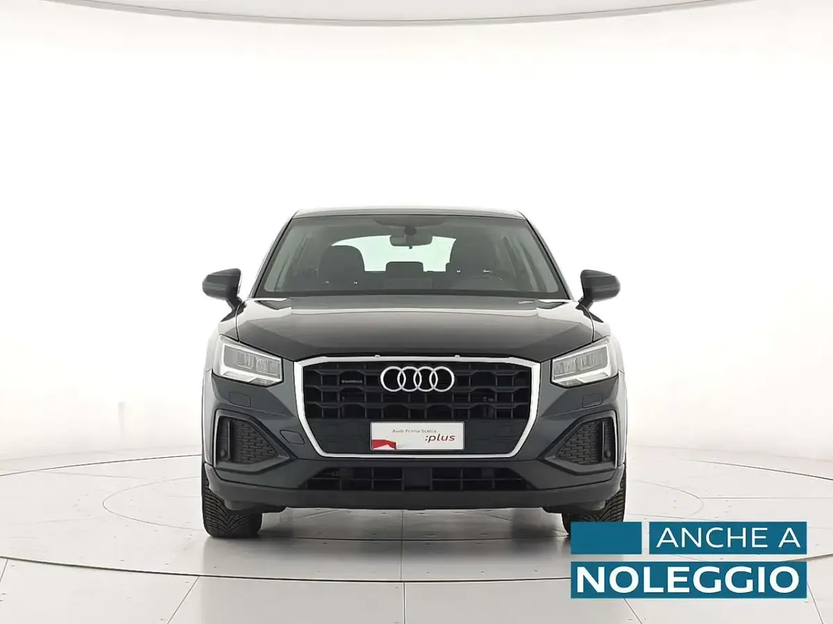 Usata Audi Q2 Business 150 CV (110 kW) 2022 H1 grigio manhattan metallizza SUV