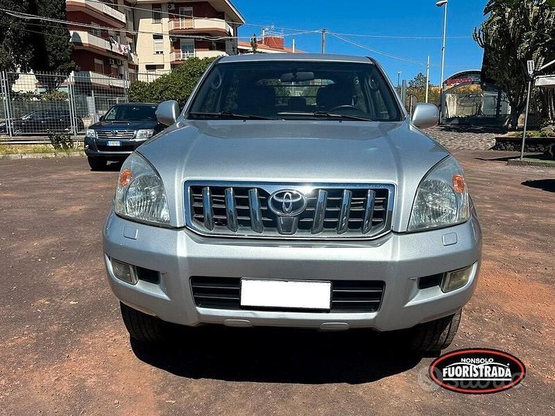Usata Toyota Land Cruiser 166 CV (122 kW) 2006 Grigio SUV