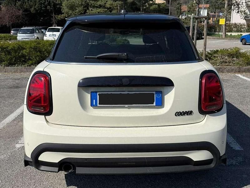 Usata Mini Cooper Business 136 CV (100 kW) 2022 Bianco Utilitaria