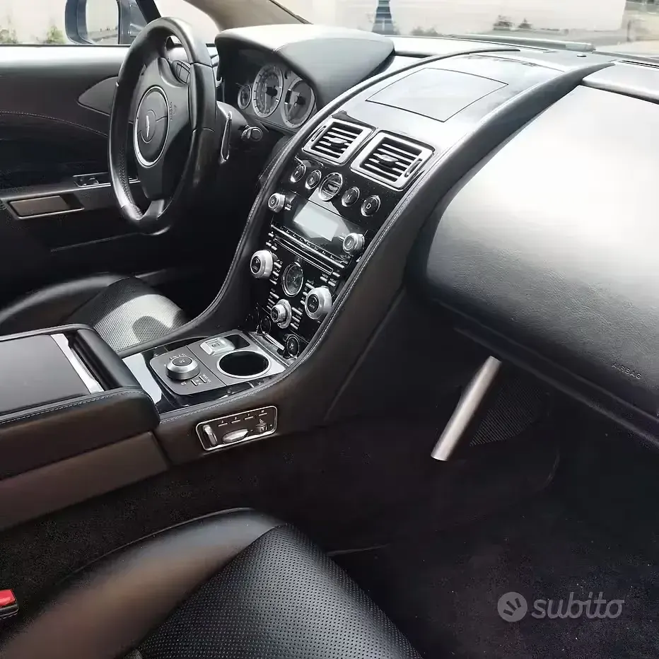 Usata Aston Martin Rapide 476 CV (350 kW) 2012 Nero Coupé