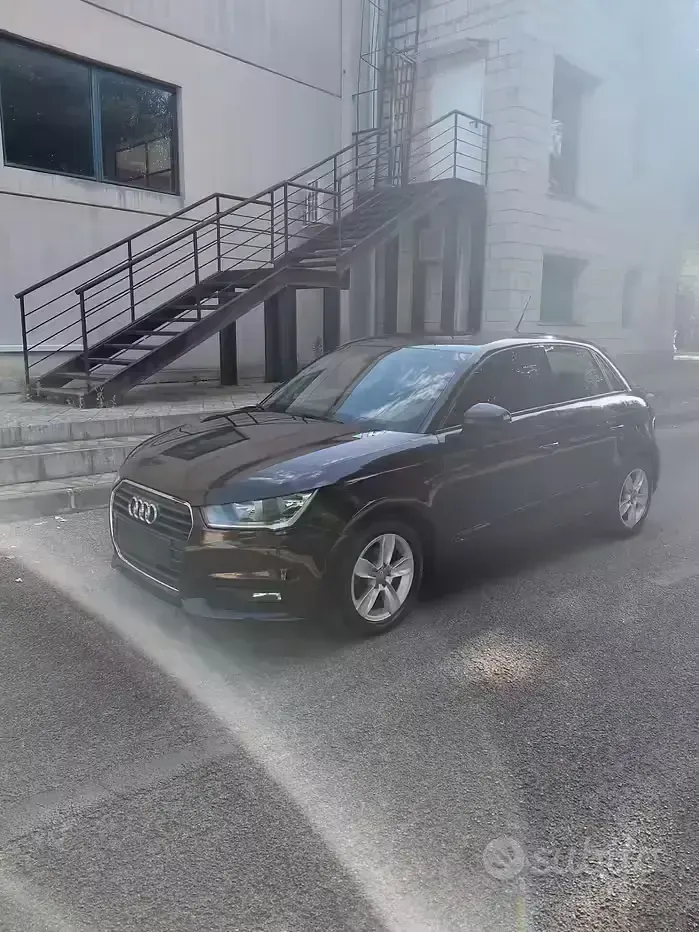Usata Audi A1 Design 90 CV (66 kW) 2016 Marrone Utilitaria