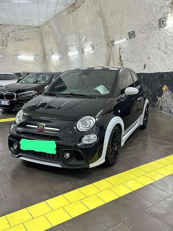 Usata Abarth 695 279 CV (205 kW) 2020 Nero Utilitaria
