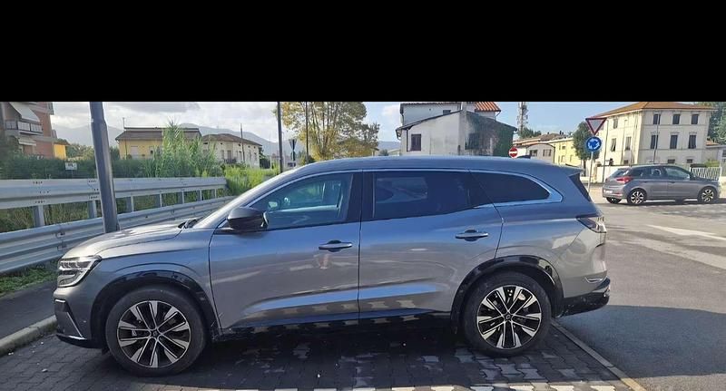 Usata Renault Espace 199 CV (146 kW) 2025 Grigio SUV
