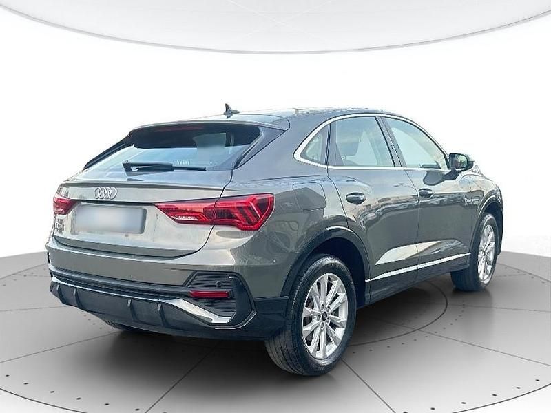 Usata Audi Q3 Sportback Business Plus 150 CV (110 kW) 2024 Grigio chronos SUV