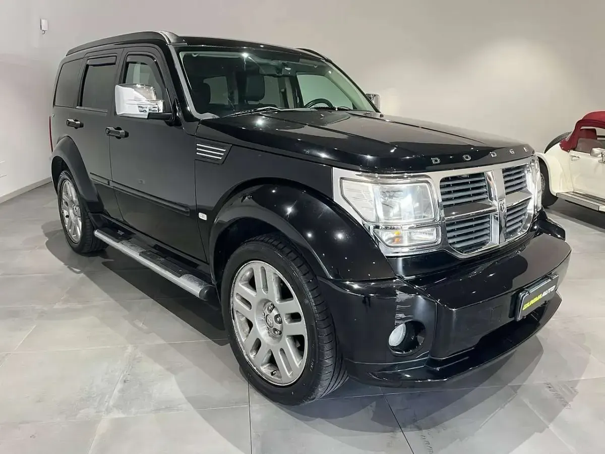 Usata Dodge Nitro 260 CV (191 kW) 2008 Nero SUV