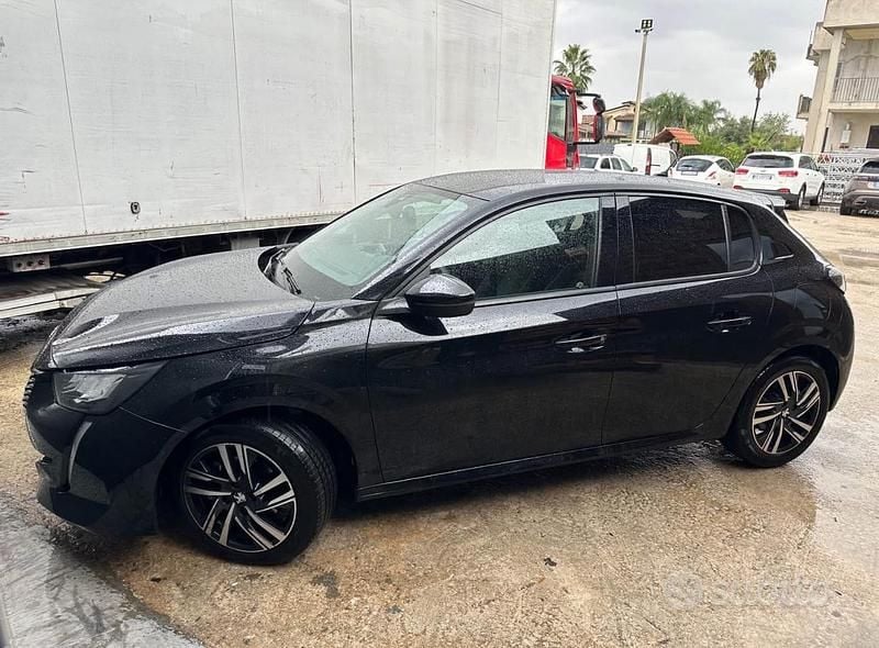 Nero Usata 2023 Peugeot 208 Due volumi | 15.000 € (Super prezzo) - Immagine 1/4
