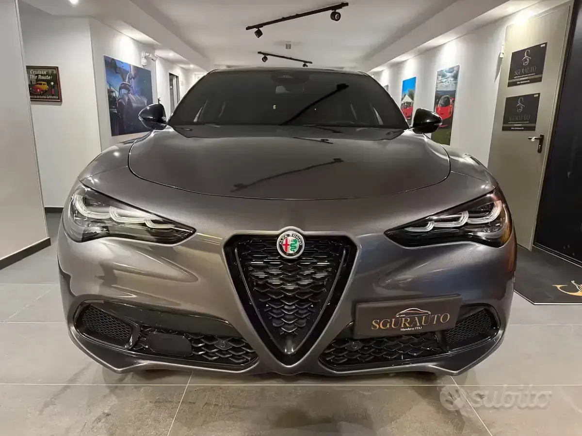 Nuova Alfa Romeo Stelvio Sprint 160 CV (117 kW) 2025 Grigio SUV