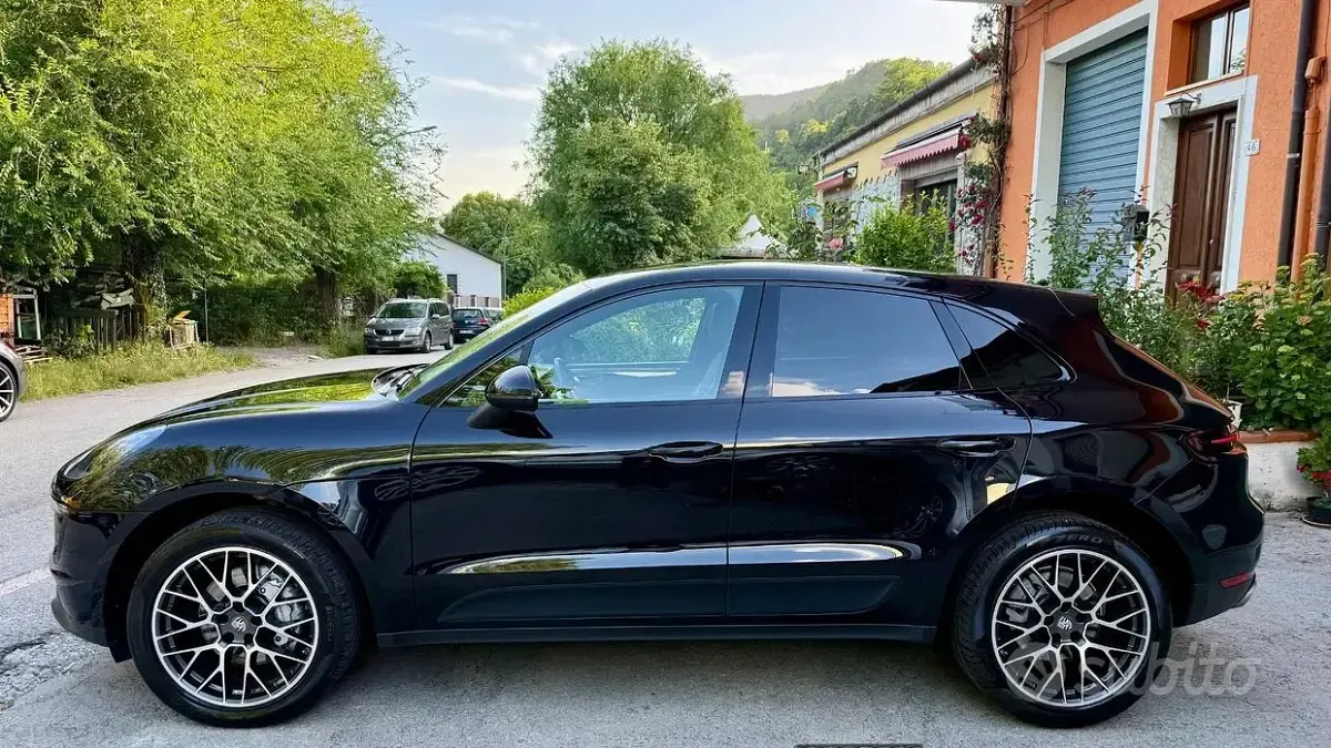 Usata Porsche Macan 250 CV (183 kW) 2018 Nero SUV