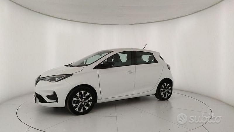 Usata Renault Zoe Zen 80 kW (109 CV) 2022 Bianco Utilitaria