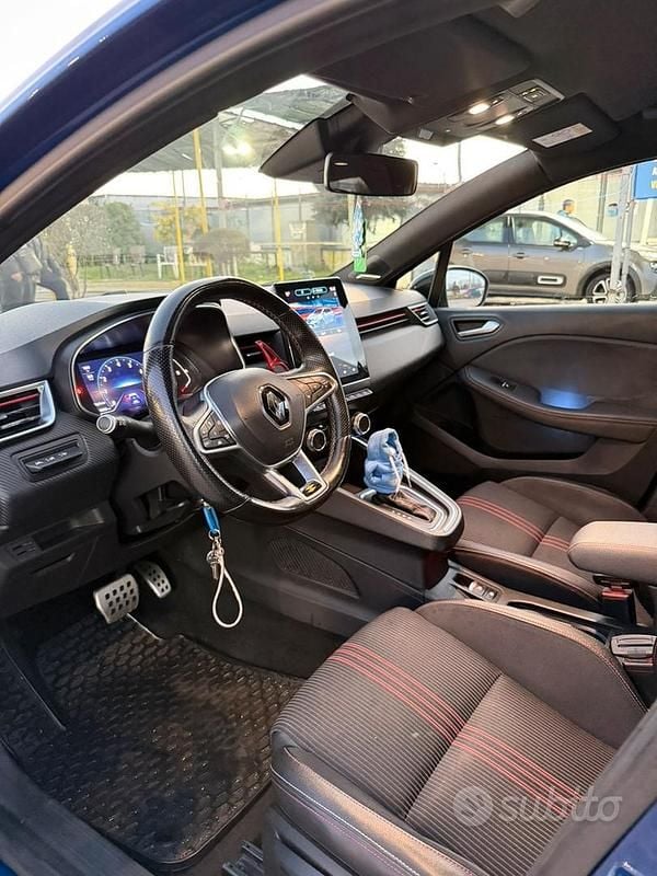 Käytetty Renault Clio IV R.S. 131 HP (96 kW) 2019 Sininen Sedan
