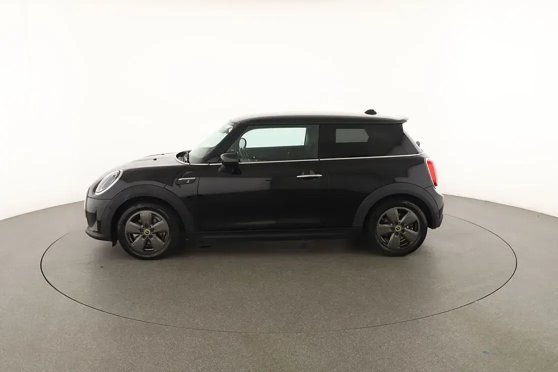 Usata Mini Cooper SE Essential 135 kW (184 CV) 2022 Nero Utilitaria