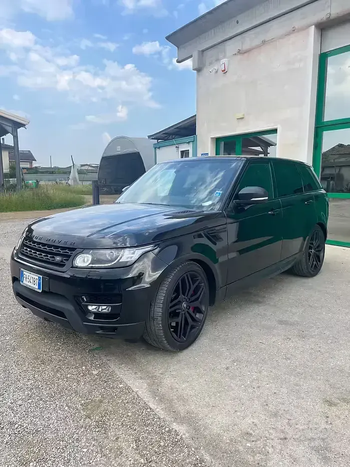 Käytetty Land Rover Range Rover Sport HSE Dynamic 249 HP (183 kW) 2018 Musta Katumaasturi