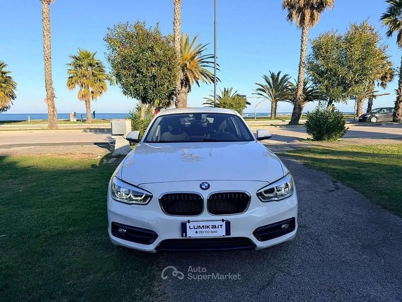 Usata BMW 118 Sport Line 150 CV (110 kW) 2019 Bianco Utilitaria