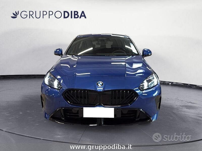 Usata BMW 118 Comfort Edition 150 CV (110 kW) 2024 Blu Utilitaria