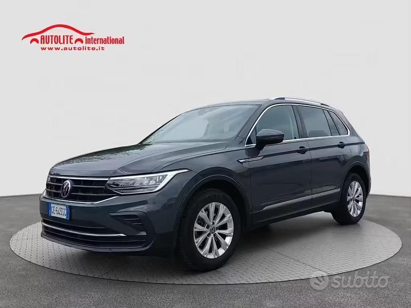 Usata VW Tiguan Life 150 CV (110 kW) 2021 Grigio SUV