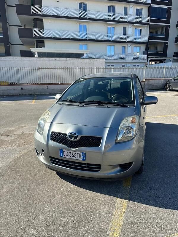 Usata Toyota Yaris 2006
