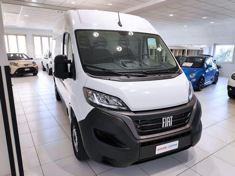 Usado Fiat Ducato 33 119 HP (87 kW) 2024 Branco Van